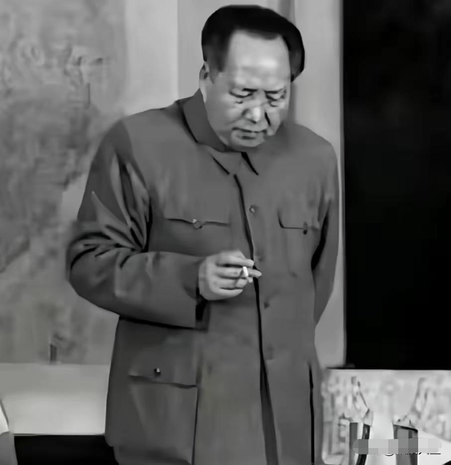 毛主席跟斯诺说，我打了二十五年仗，因为各种偶然，没有被敌人打死。

这话听着轻巧