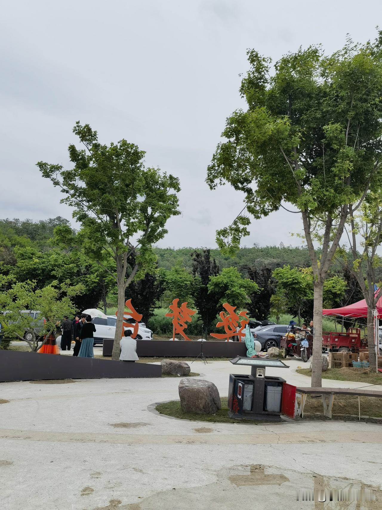 首先要靠健全的法治，有法可依、执法必严，让规则守住底线，保障每个人的安全与权益，