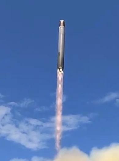 5月14日，据央视新闻直播间报道，昨天，俄罗斯试射新型萨尔马特洲际导弹，射程3.