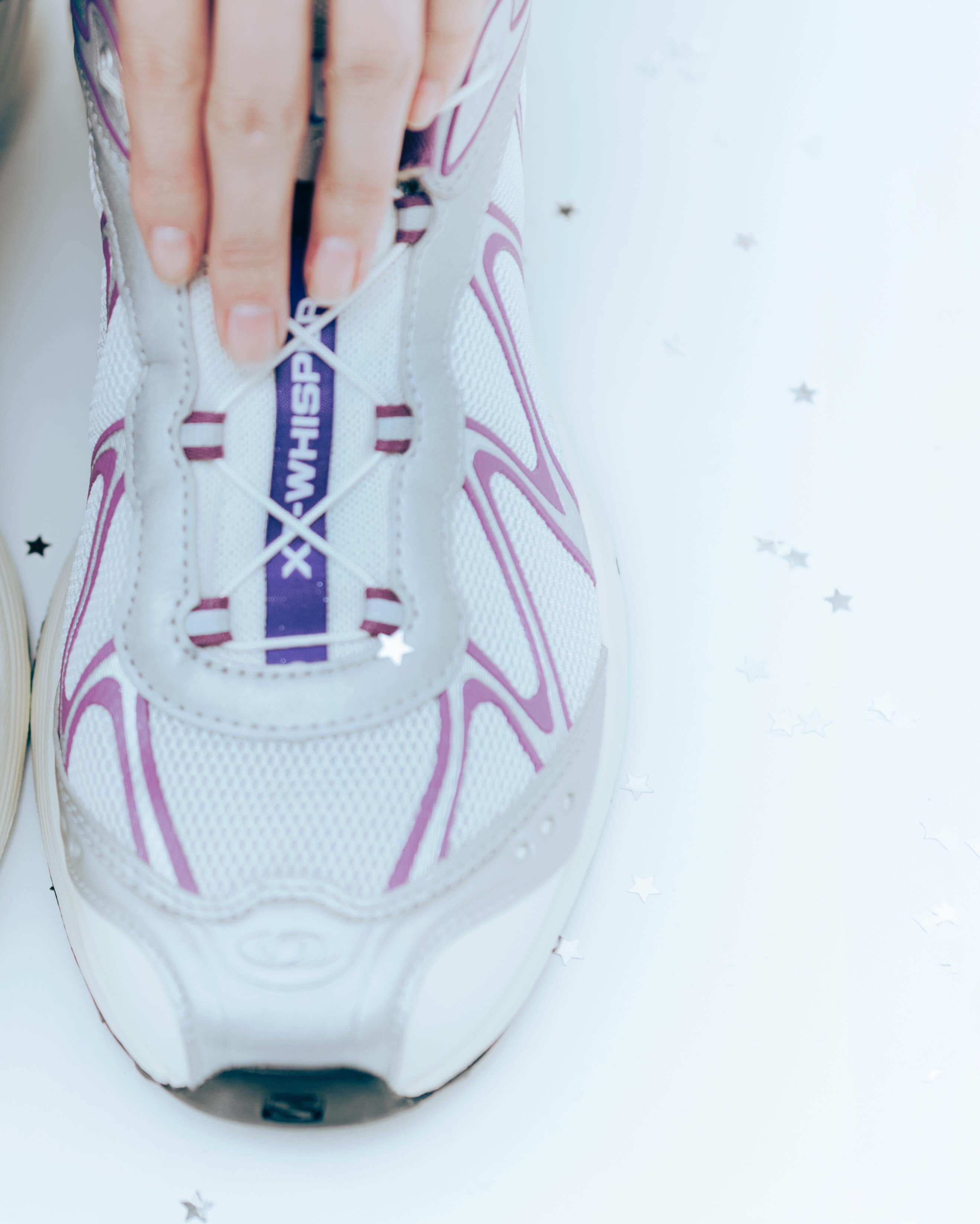 Salomon 与日本女装品牌 Ray BEAMS 再度合作，推出 XT-Whi