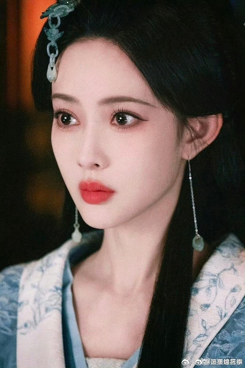 杨紫给孟子义百花杀包场王鹤棣给孟子义百花杀包场流量演员扎堆来撑场面，也侧面印证孟
