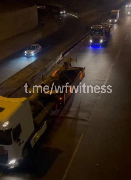 最快几天内，就要开战！伊朗革命卫队正在把大批导弹无人机，从德黑兰向伊朗西部地区进