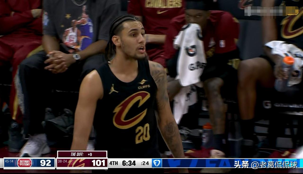 骑士新星泰森真是太让人喜出望外了！在今天骑士主场以113：109击败活塞的比赛中