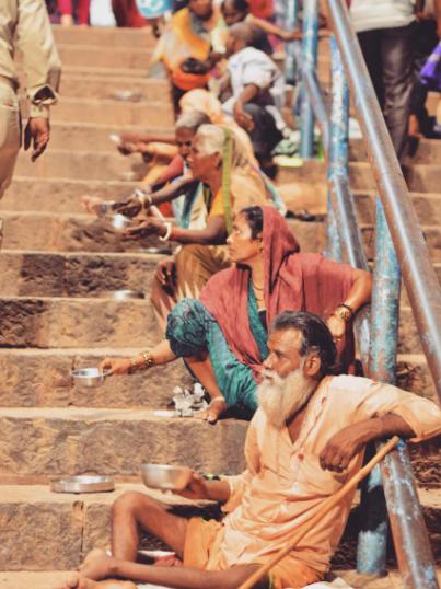 印度趁着中东战争的机会，对俄罗斯的石油是大买特买，在一周的时间内就买了超过300