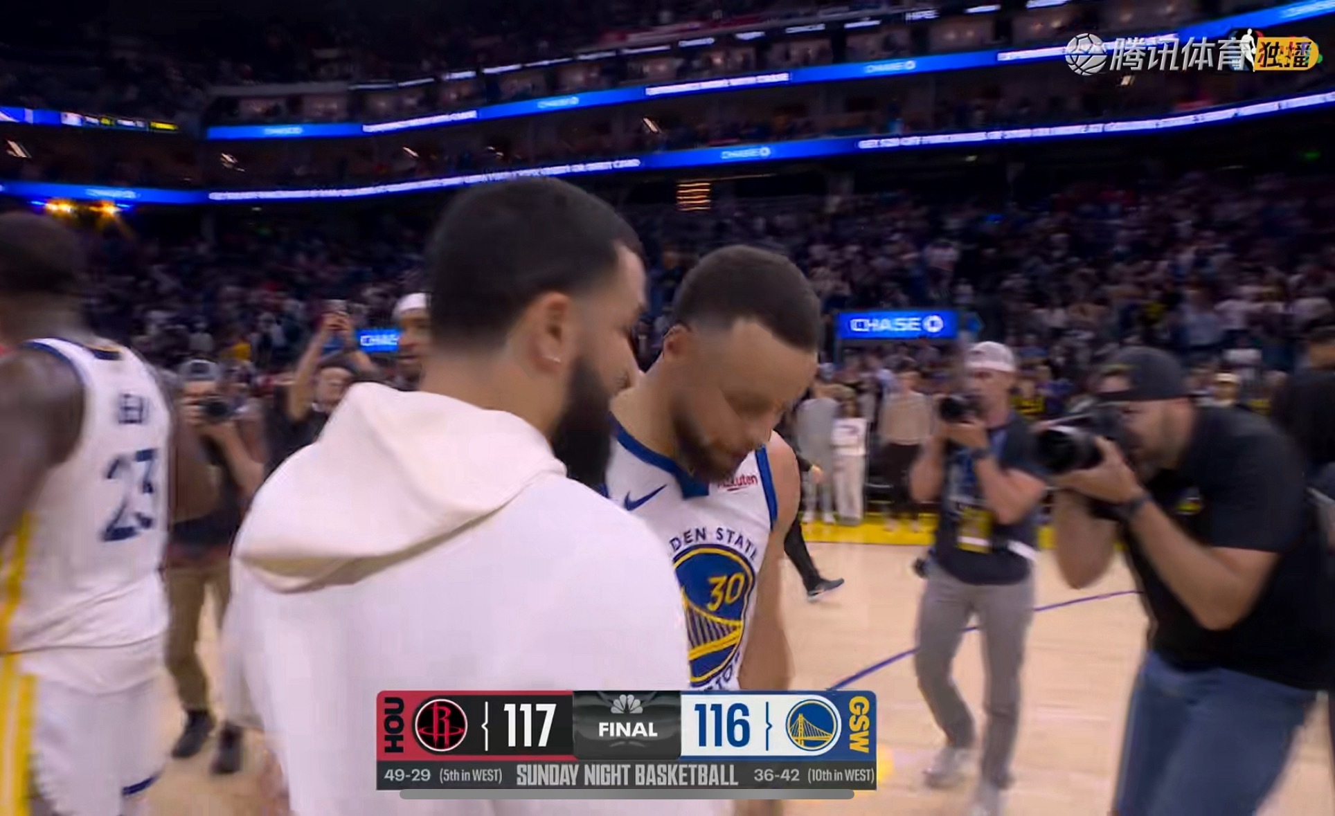 库里三分绝杀失败！火箭1分赢了。火箭vs勇士