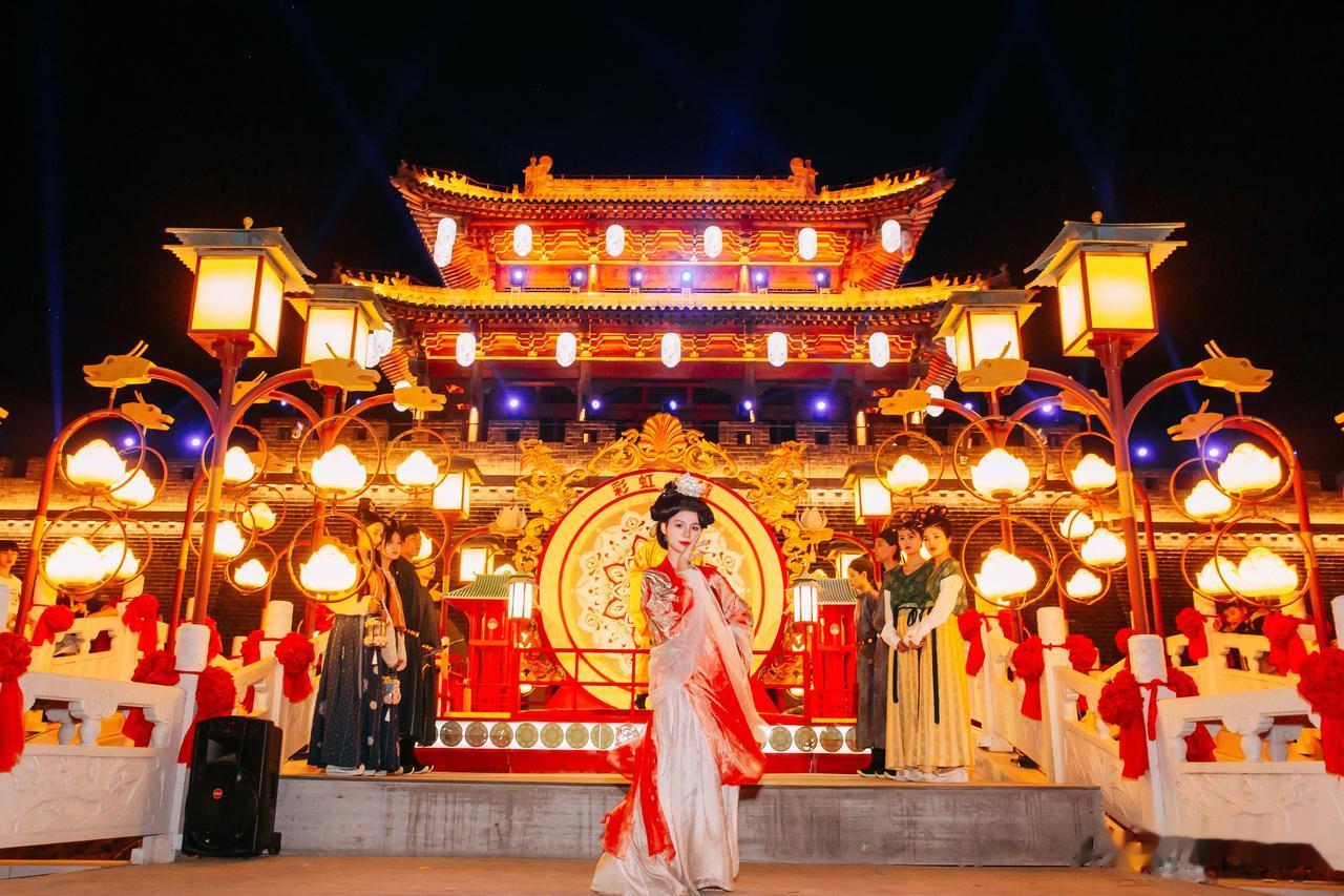 山东沂水雪山彩虹谷·彩虹小镇联合山东卫视综艺频道在9.29——10.6日重磅推出