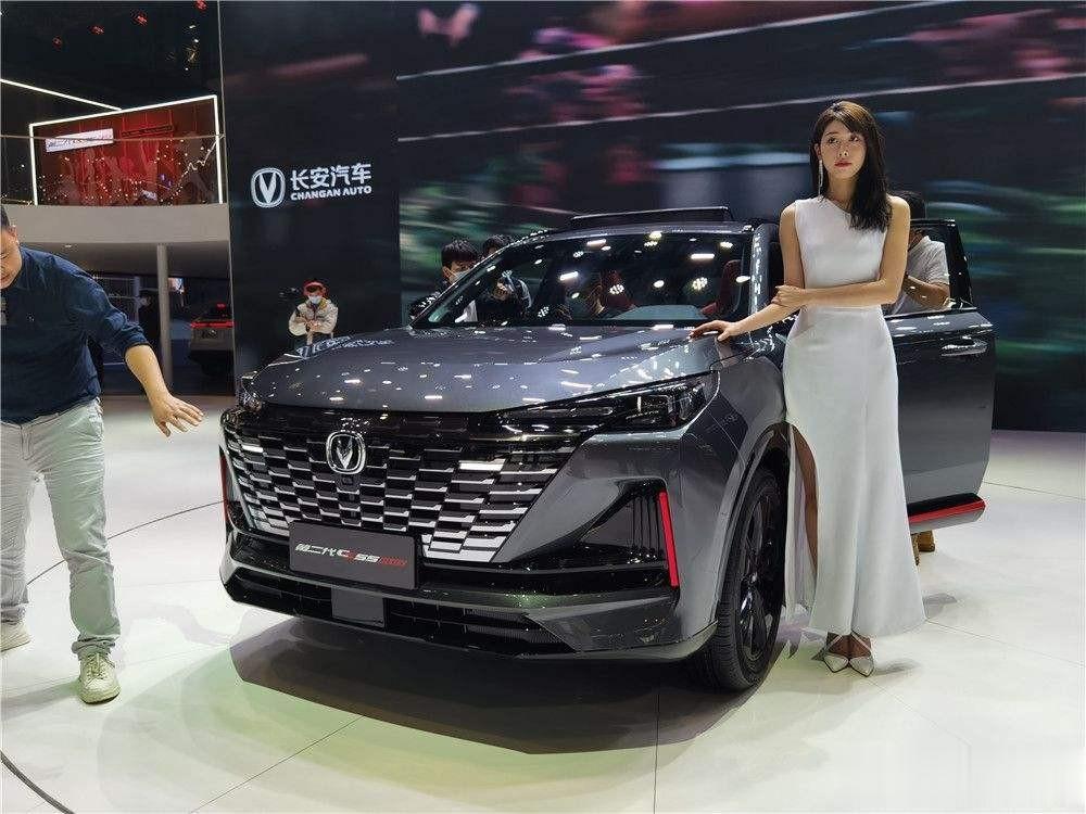 连续4个月没有破万，长安CS55 PLUS上半年的总销量是54089辆，其中一月