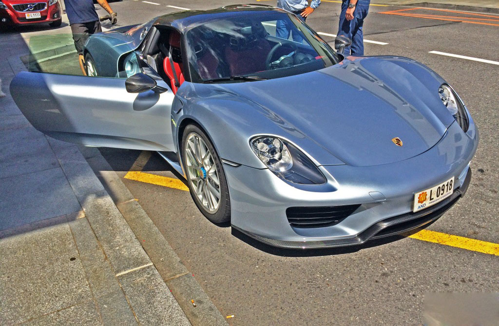保时捷918 Spyder Weissach Package 