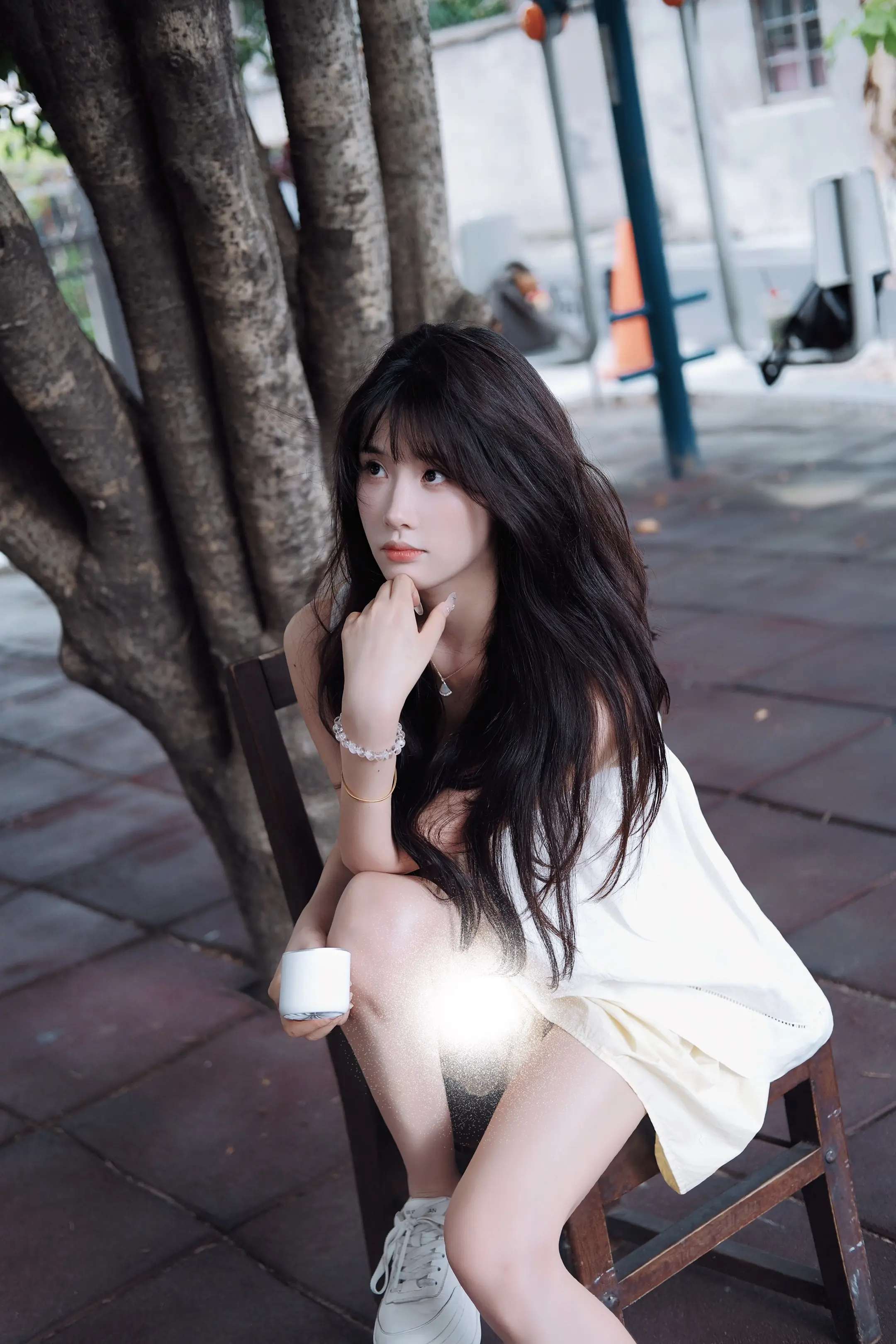 我一直都在对生活中大大小小的伤痛缝缝补补 看着它们结咖 看着它们愈合 ...