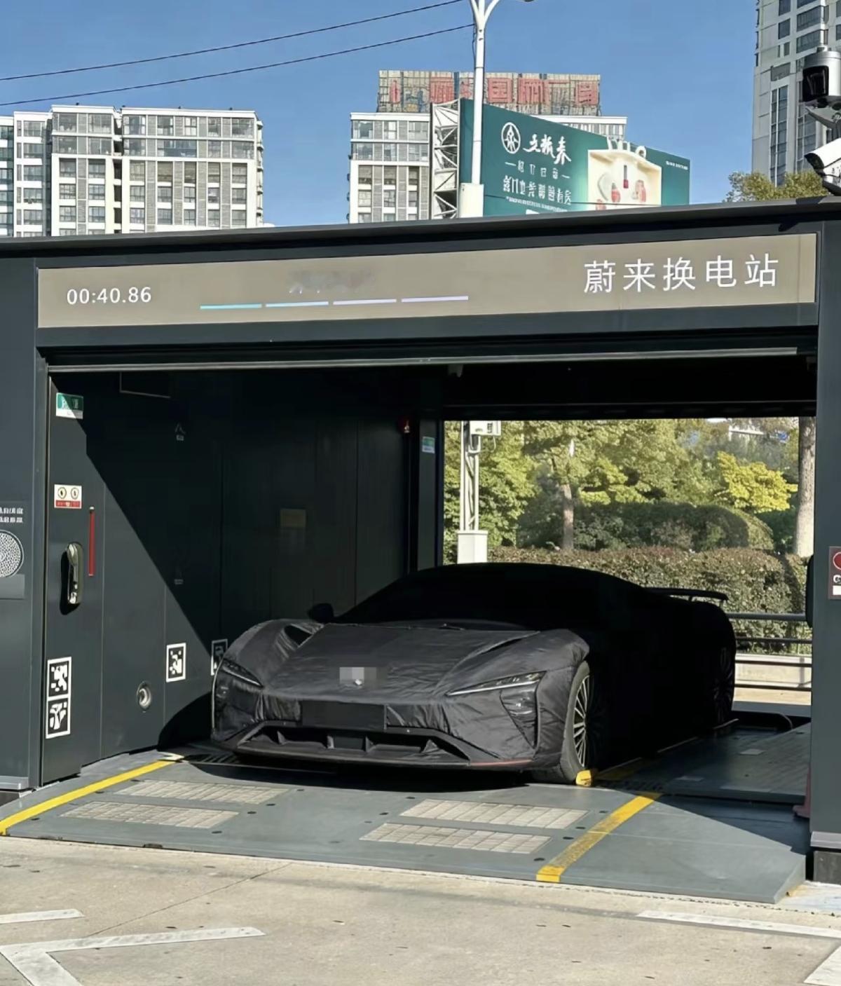 网图是会让人兴奋的，尤其是被AI了之后。
话说，如何让人重新认识到「蔚来活得很好