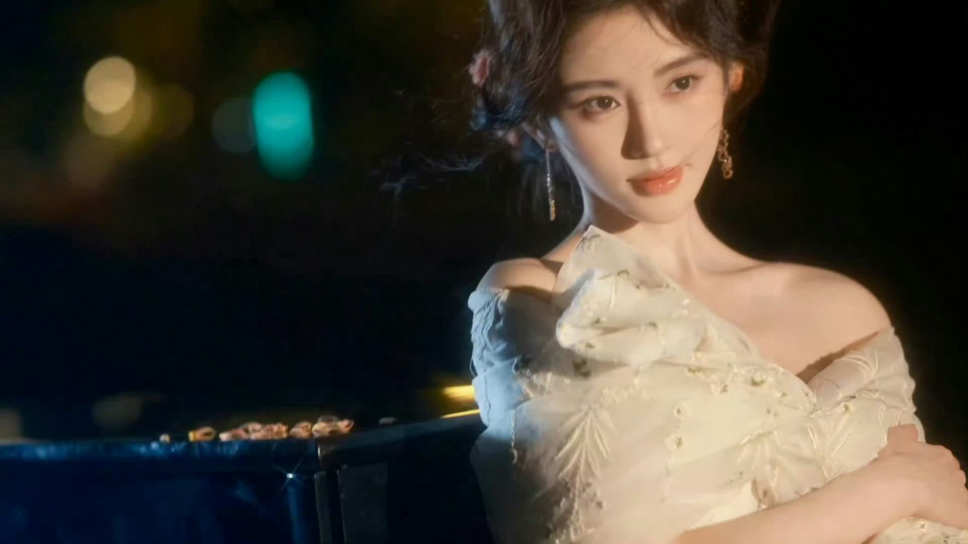 #鞠婧祎碎花裙装##鞠婧祎vogue花仙子造型# 一袭Giambattista 