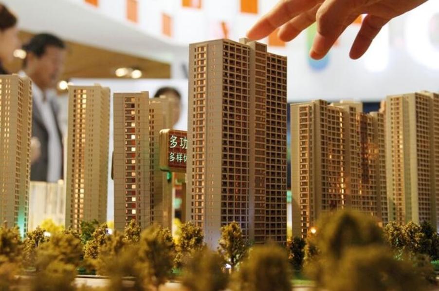 房地产会不会再涨价？

根据官方发布的2025年全年和2026年一季度的数据，全