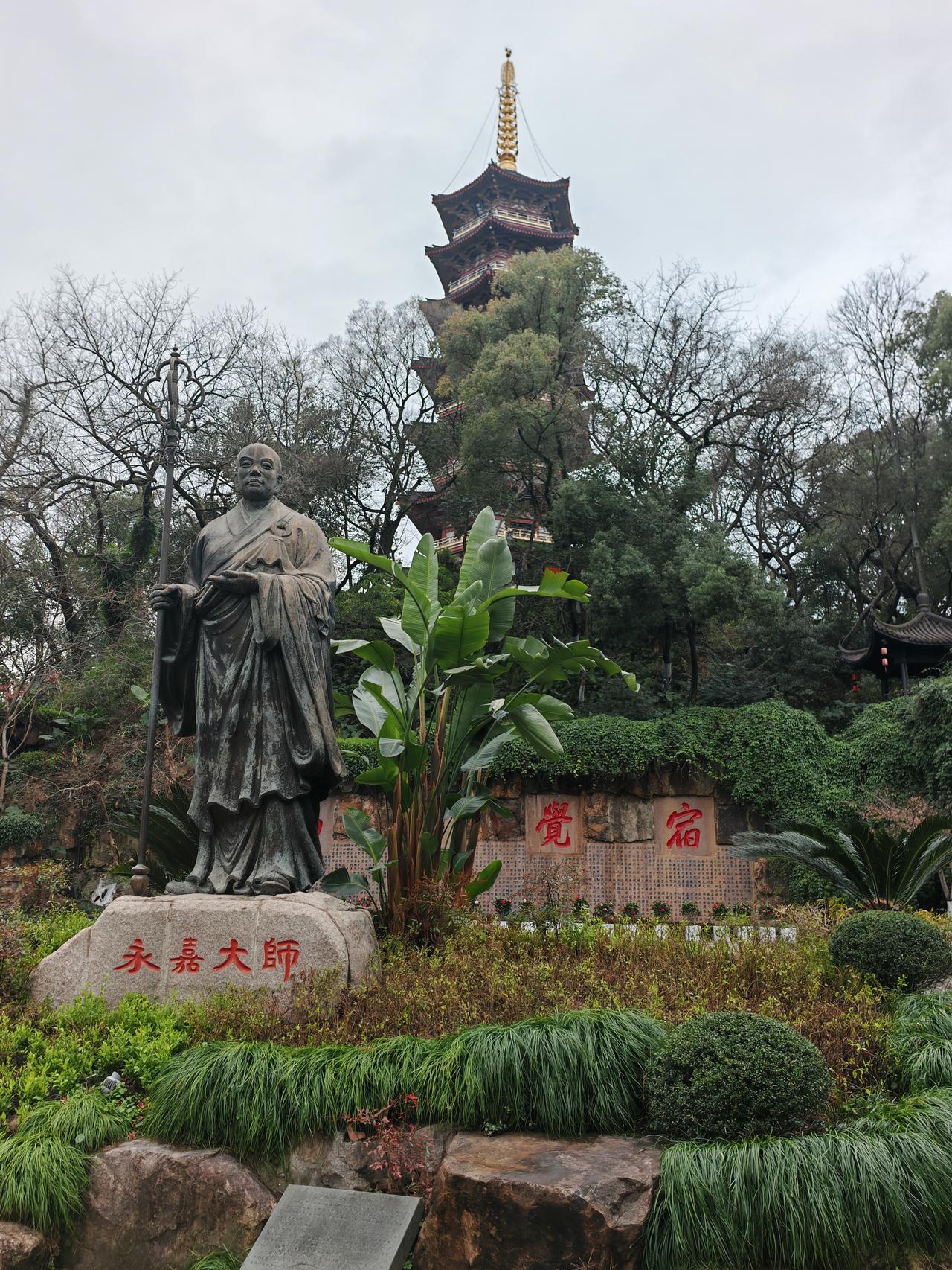 去过五台山的佛教圣地，也领略过云台山的壮美，可松台山这小众宝藏地，很多人却错过了
