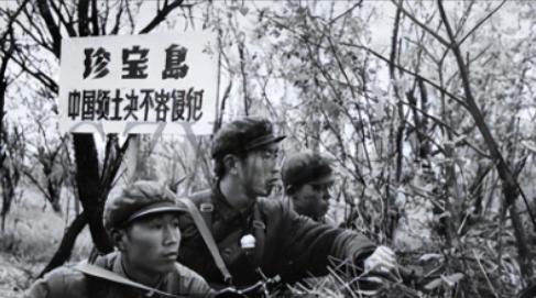 1969年，周总理叫醒正在休息的毛主席：主席，苏联打我们了！毛主席闻言瞬间清醒，