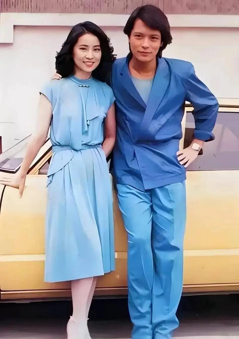 【老照片·昨夜星辰】

28岁的明星林凤娇与29岁的刘文正合影。45年过去了~