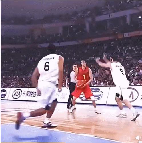 他叫啥来着！

大家都说他，是在2011年亚锦赛决赛一战成名！
其实他早就已经是