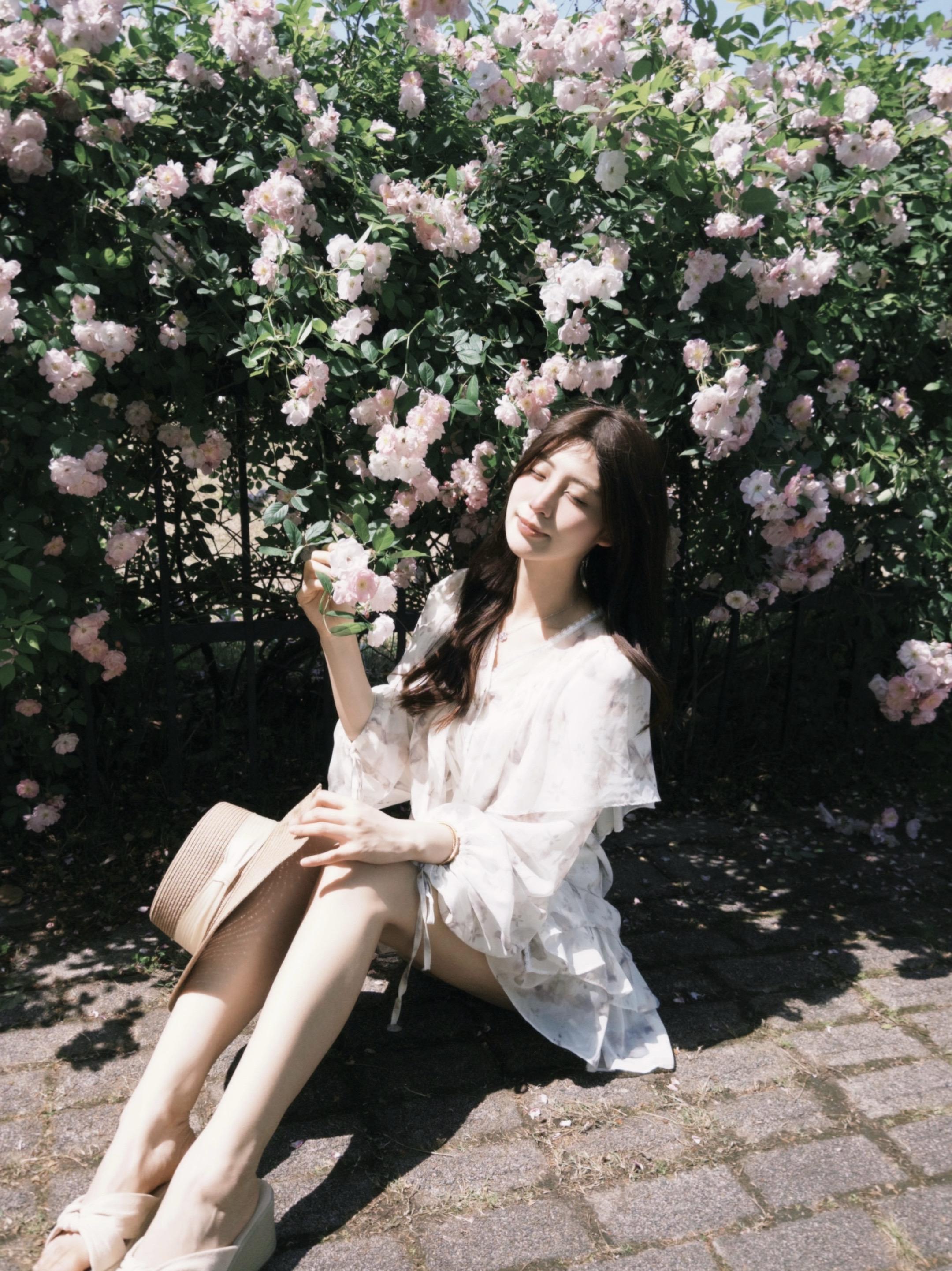 露出点破绽吧 让我知道你也在想我。