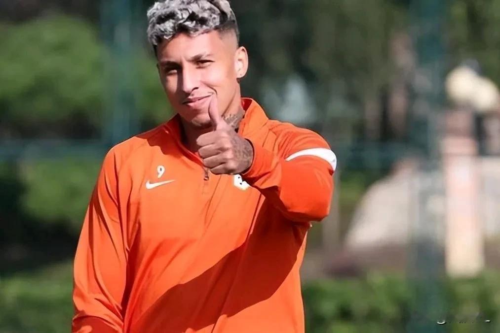 复出在即，泰山队进攻三叉戟即将合体！来自泰山俱乐部的官方消息，泽卡已进行核心力量