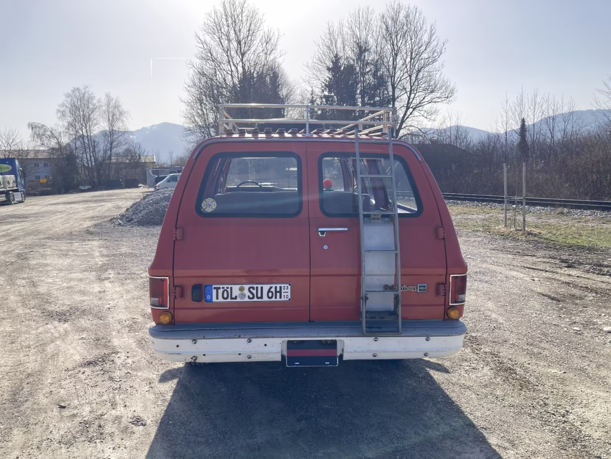 特殊车辆 1980 Chevrolet Suburban K20，卢森宝亚改装的