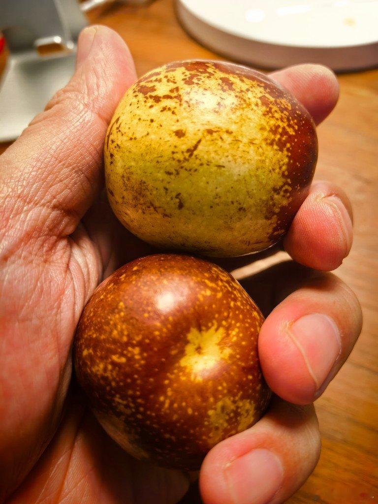 年纪大了，喜欢盘点啥，核桃太贵，大大枣可以，盘累了就吃了 