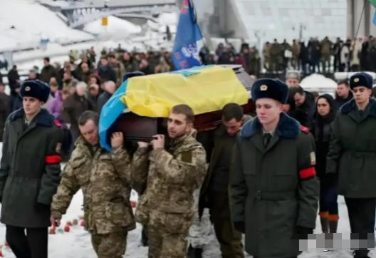 乌克兰的伤亡情况，终于有人说了真话！俄乌两国打了四年左右的时间，俄罗斯的伤亡人数