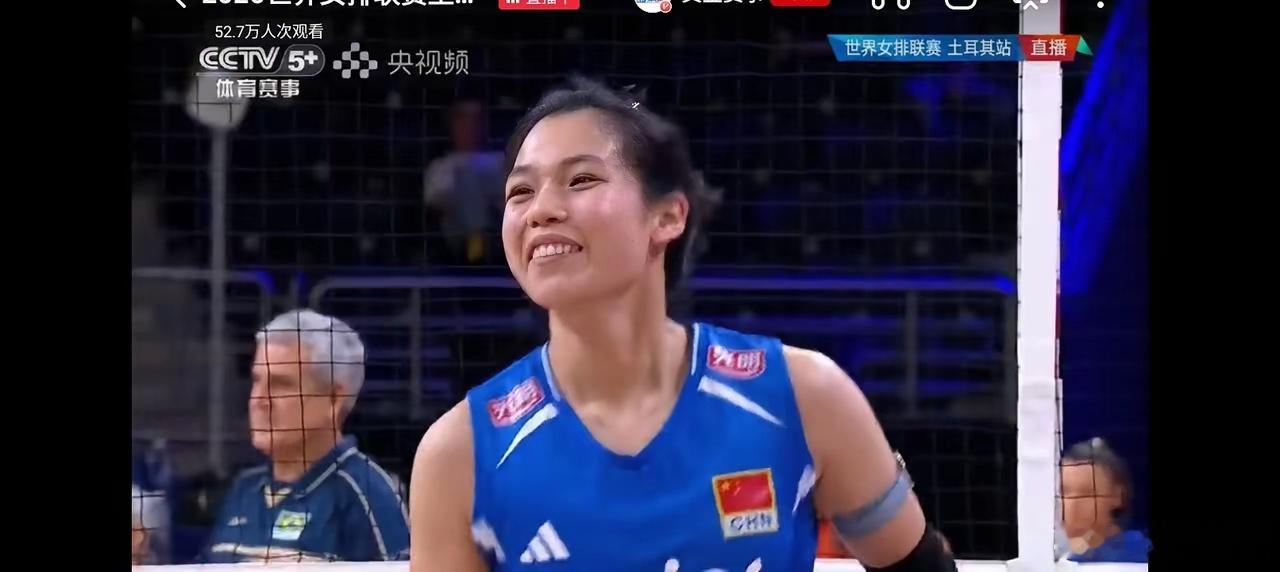 好！中国女排第3局25比19大比分胜巴西女排，啃下了世界排名第2一块肉！这局胜在