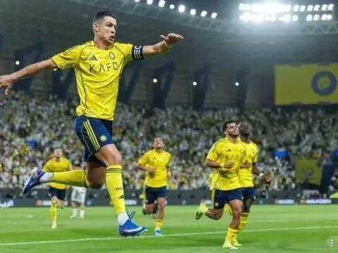 亚冠2  利雅得胜利VS多哈国民亚冠 2 半决赛，利雅得胜利对阵多哈国民。一边是