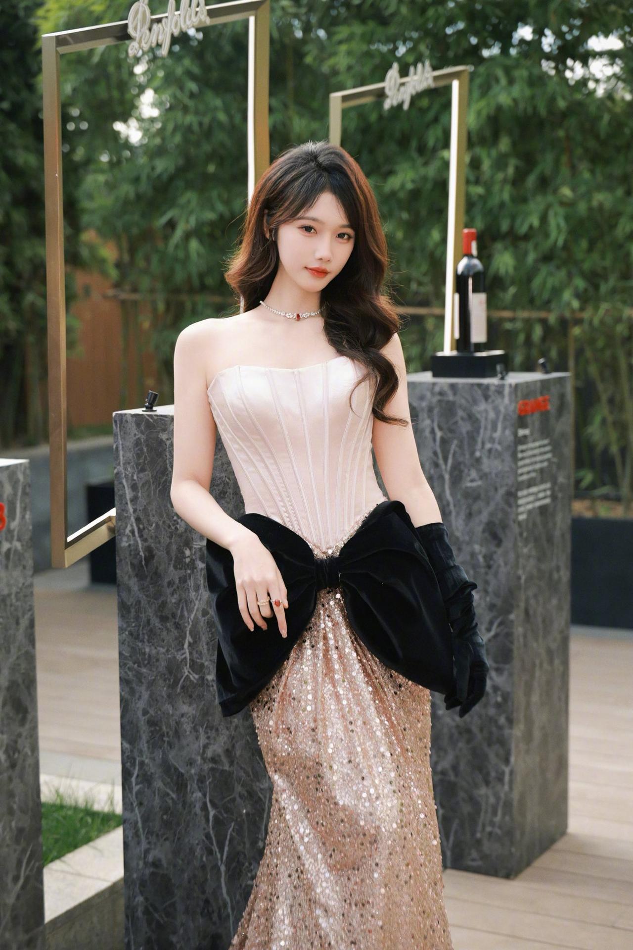 SNH48，宋昕冉。
另一种概念神。