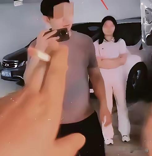 为什么闵先生在第四次调解中点名让雷某某赔偿5万元呢？说白了闵先生也看不雷某某上这