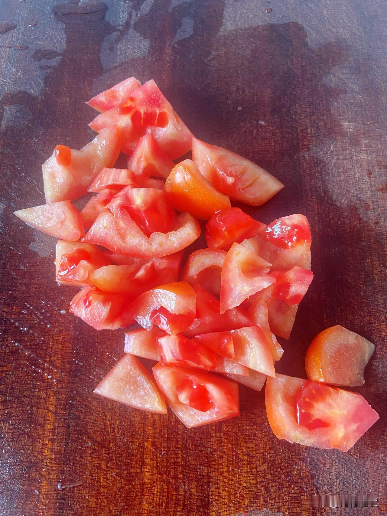 温度起来了，不想啃苹果、啃梨子、啃番茄、啃黄瓜等等的蔬果的人儿，就可以选择榨汁的