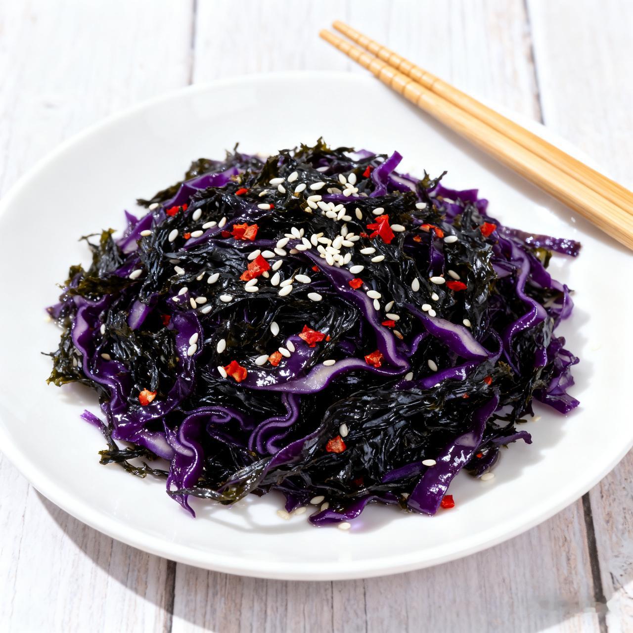 失败的一道菜。

中午我想吃紫菜，就是把紫菜跟大蒜，香油，还有醋和盐放在一起拌，