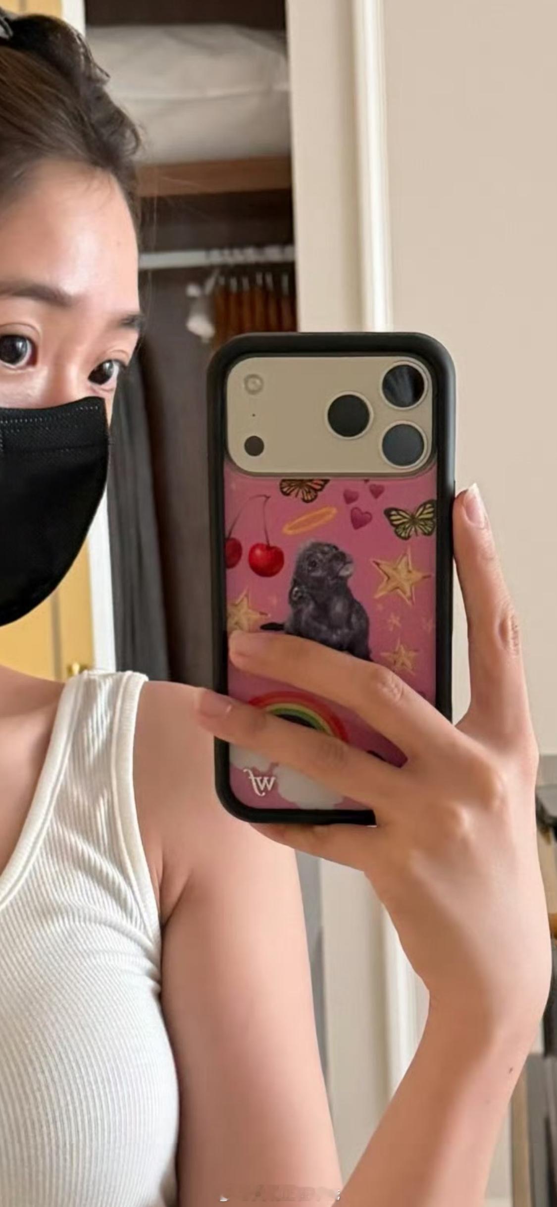 铝合金的iPhone又要成为绝版了苹果20系列回归玻璃机身