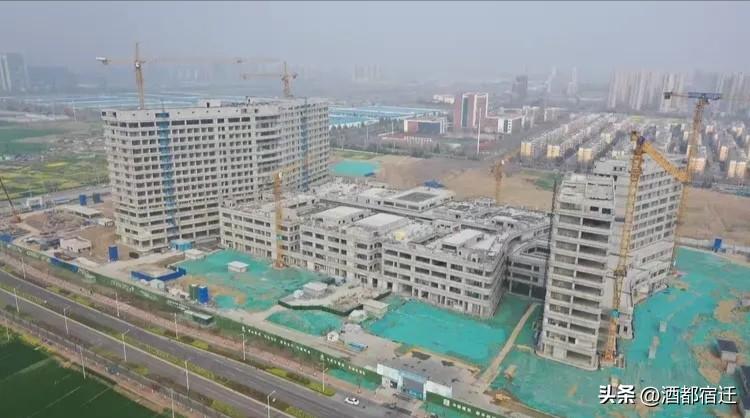 国家区域医疗中心——江苏省人民医院宿迁医院，坐落于宿迁高铁商务区，地处世纪大道、