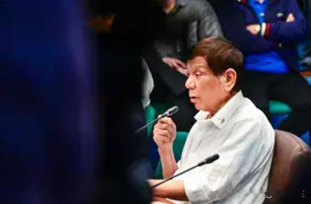 菲律宾总统府周二表示，总统小马科斯及其政府将在前总统罗德里戈·杜特尔特接受国际刑