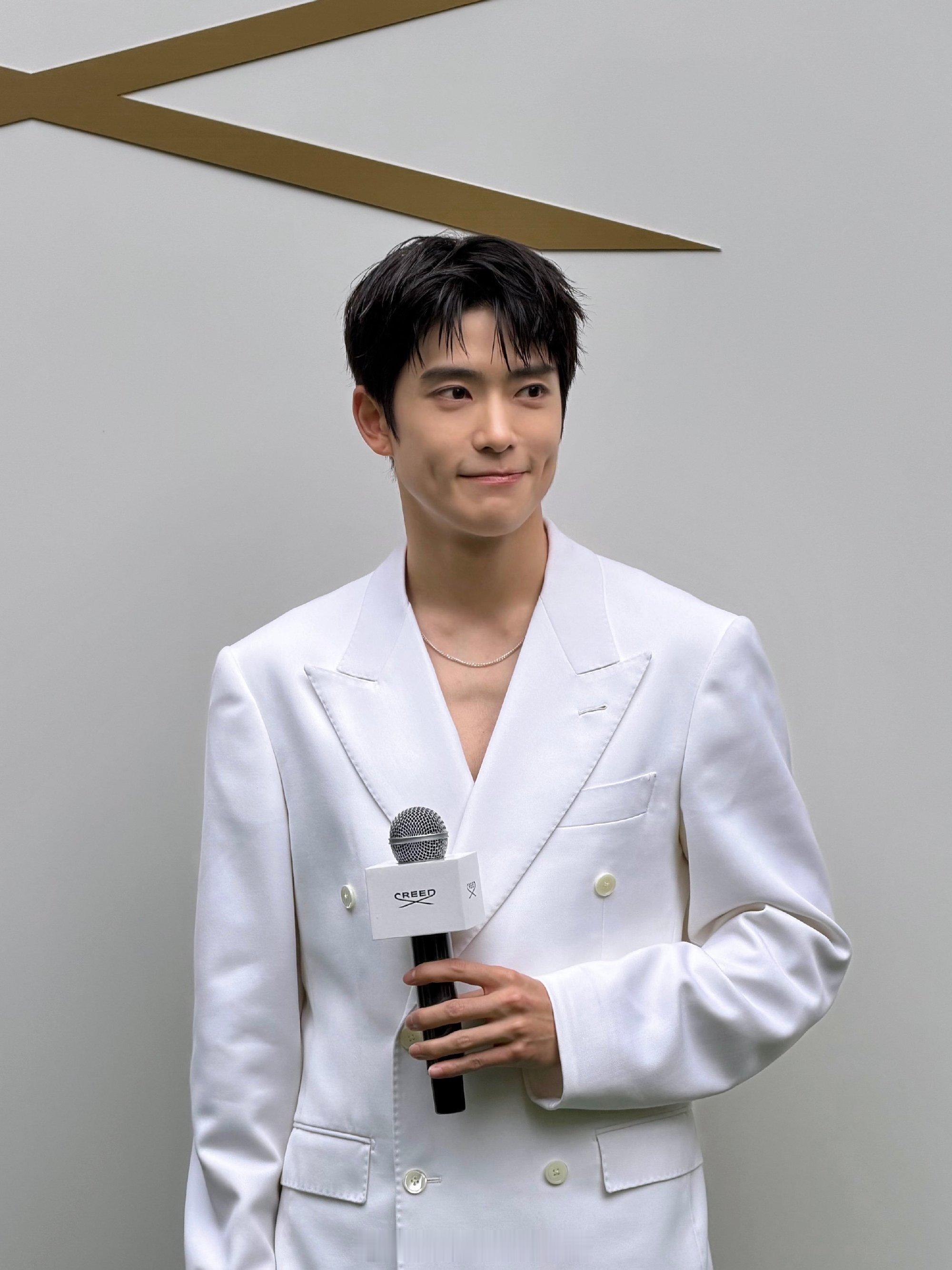 郑在玹solo回归mv郑在玹solo新歌mv 我自带破碎感的哥哥