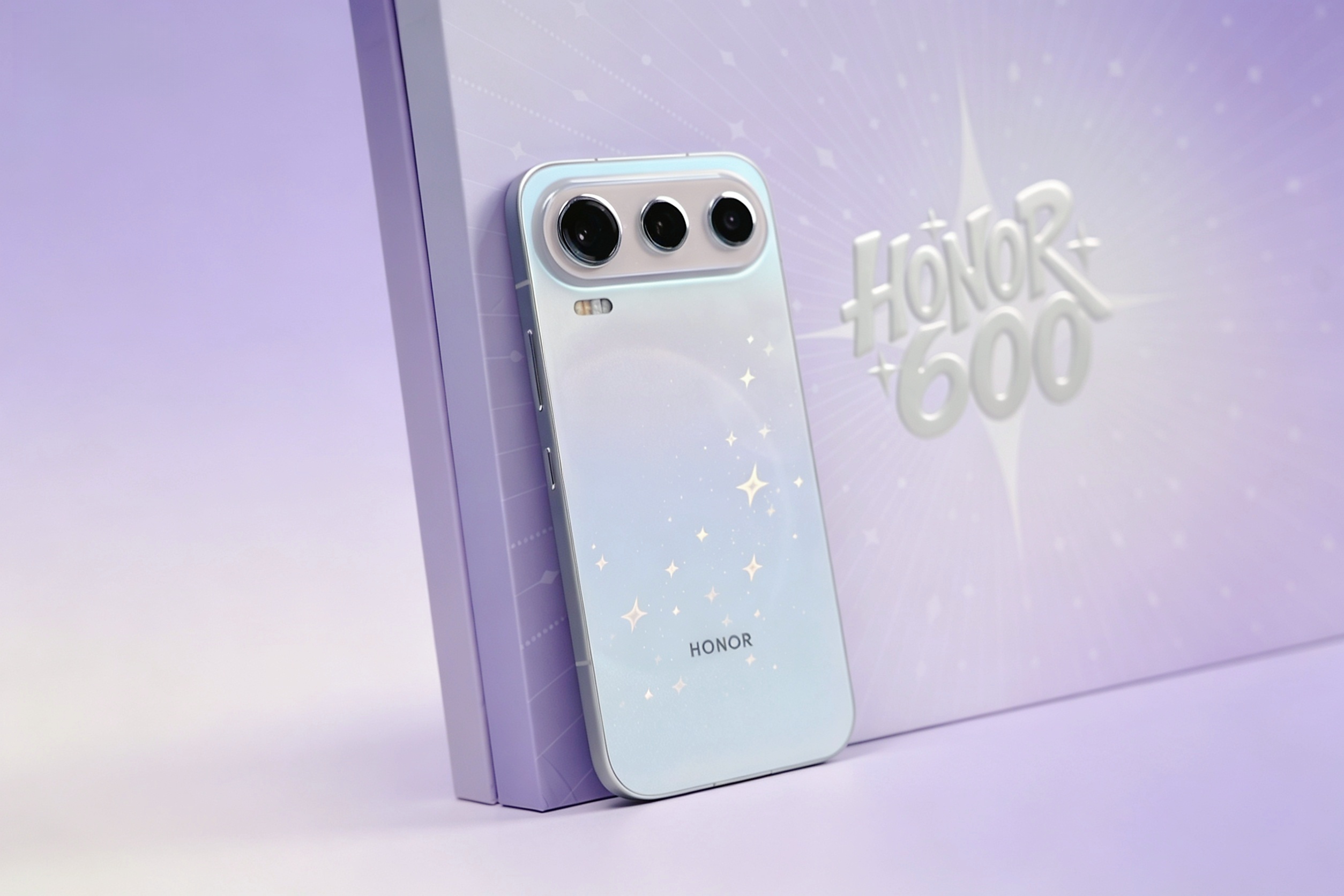 荣耀600 Pro这个「魔法小耀屏」真的有点好玩。我原本以为它就是一个磁吸在手机