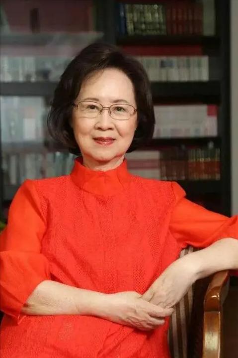女作家琼瑶说，二婚丈夫平鑫涛最后的日子，我是和他的三个子女，闹了一些不愉快，他们