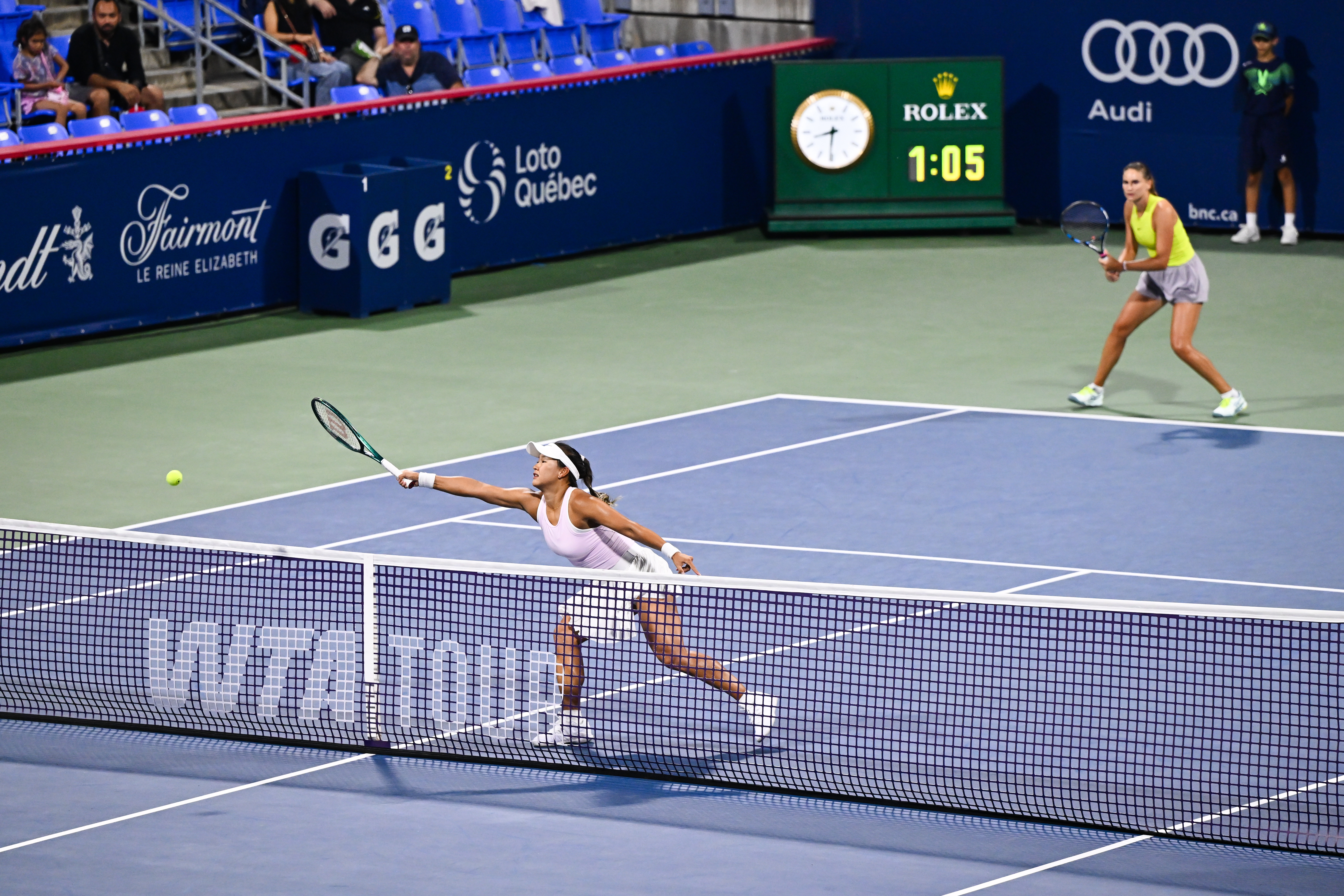 WTA1000蒙特利尔站双打1/4决赛，郭涵煜/帕诺娃以2-6 7-6(5) 5