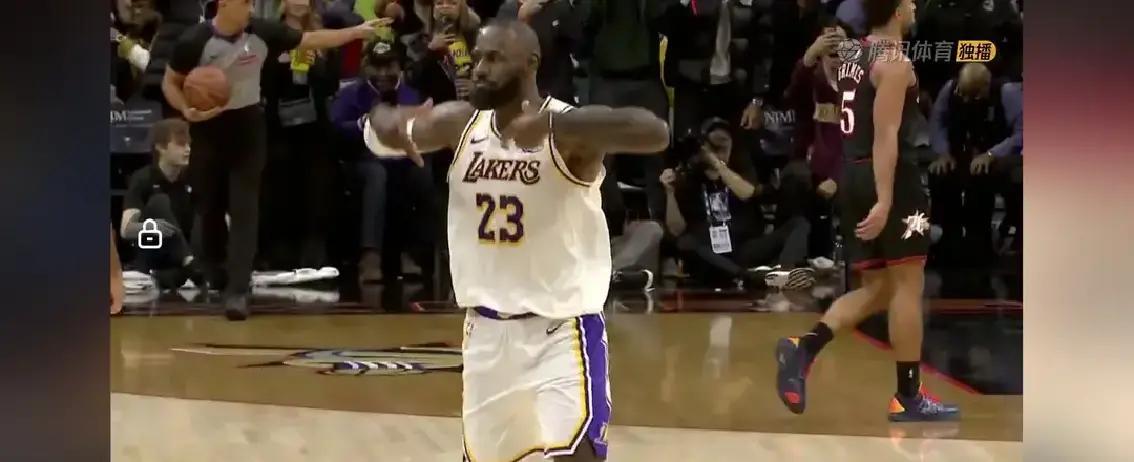 雷霆这赛季牛得不行，到现在就输过一场。
 
但今晚碰马刺，说不定要栽跟头。
 