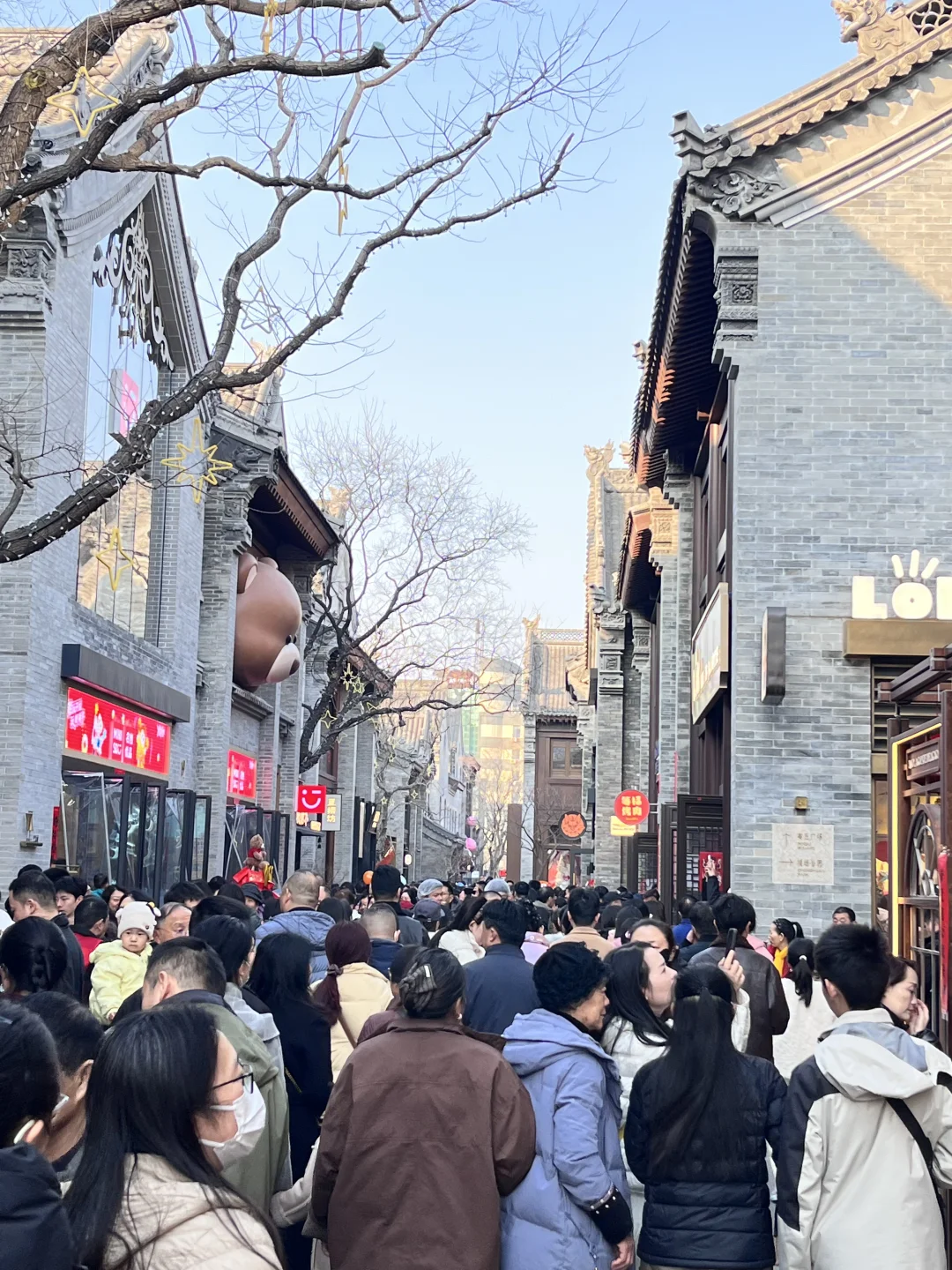 太窒息😰大年初一郑州亳都·新象人多到缺氧