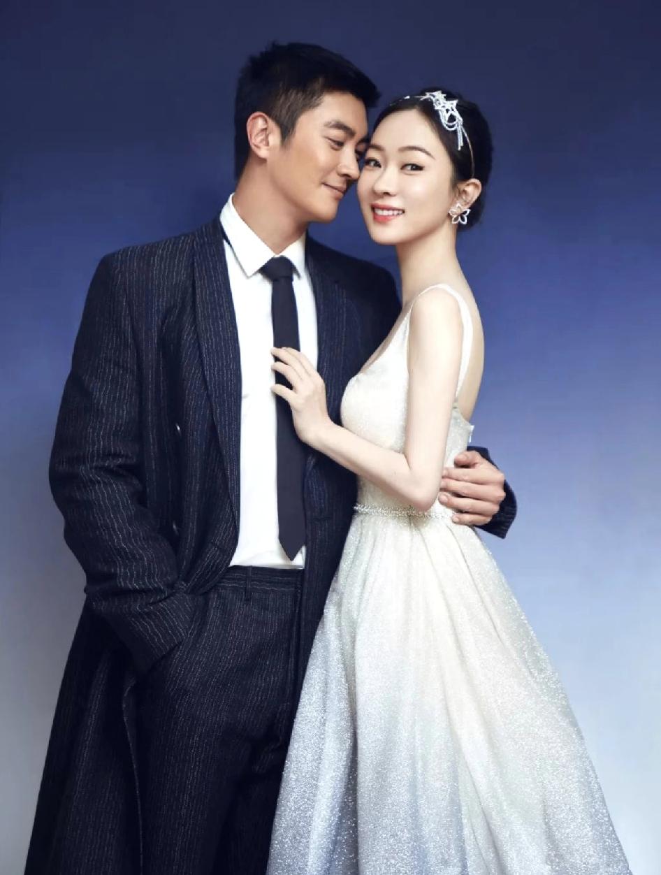 2012年，当红女星霍思燕公开与小5岁的杜江恋爱时，全网唱衰，女强男弱，吃软饭走