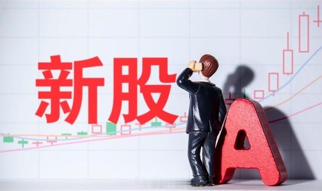 长江存储一季度大赚333亿 8月21日晚间，上交所长江存储控股股份有限公司首次公