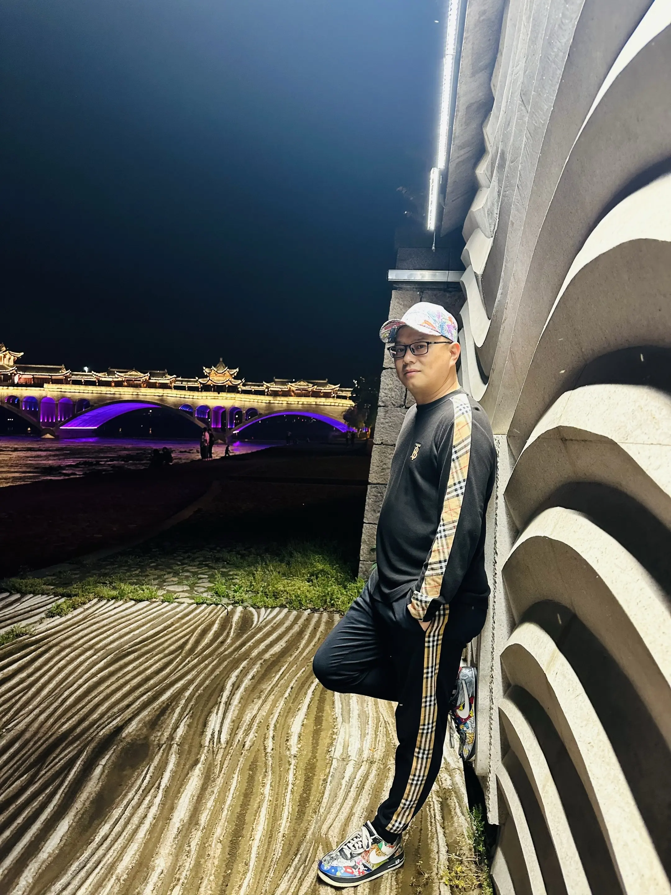 时间会治愈一切，只要你愿意等待。