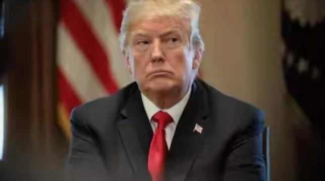 特朗普终于站出来对中国围台军演这事儿表态了，他仅仅回应了一句话：对于中国军演，他