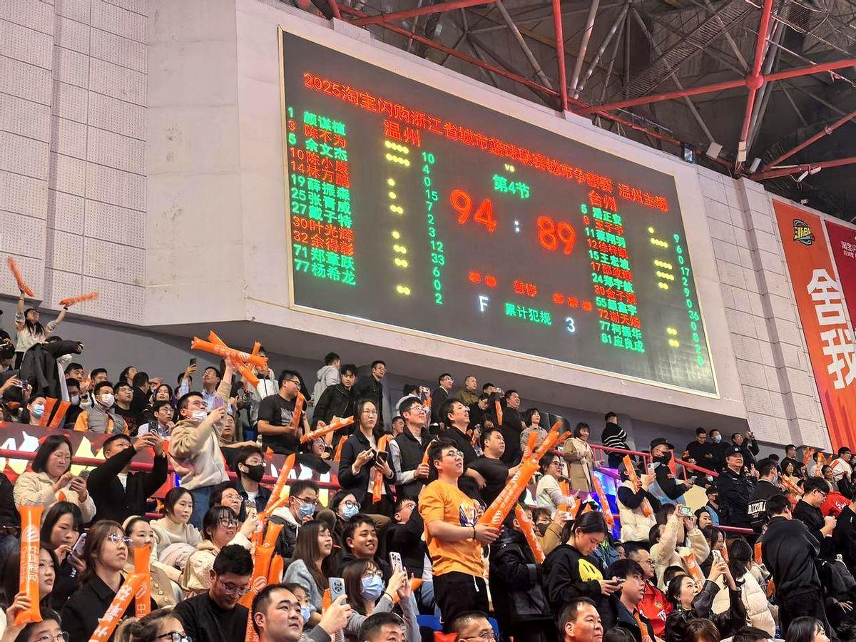 谁懂啊！浙BA温州对台州这场球看完我心脏都快蹦出来了！

现在网上吵翻了——有人