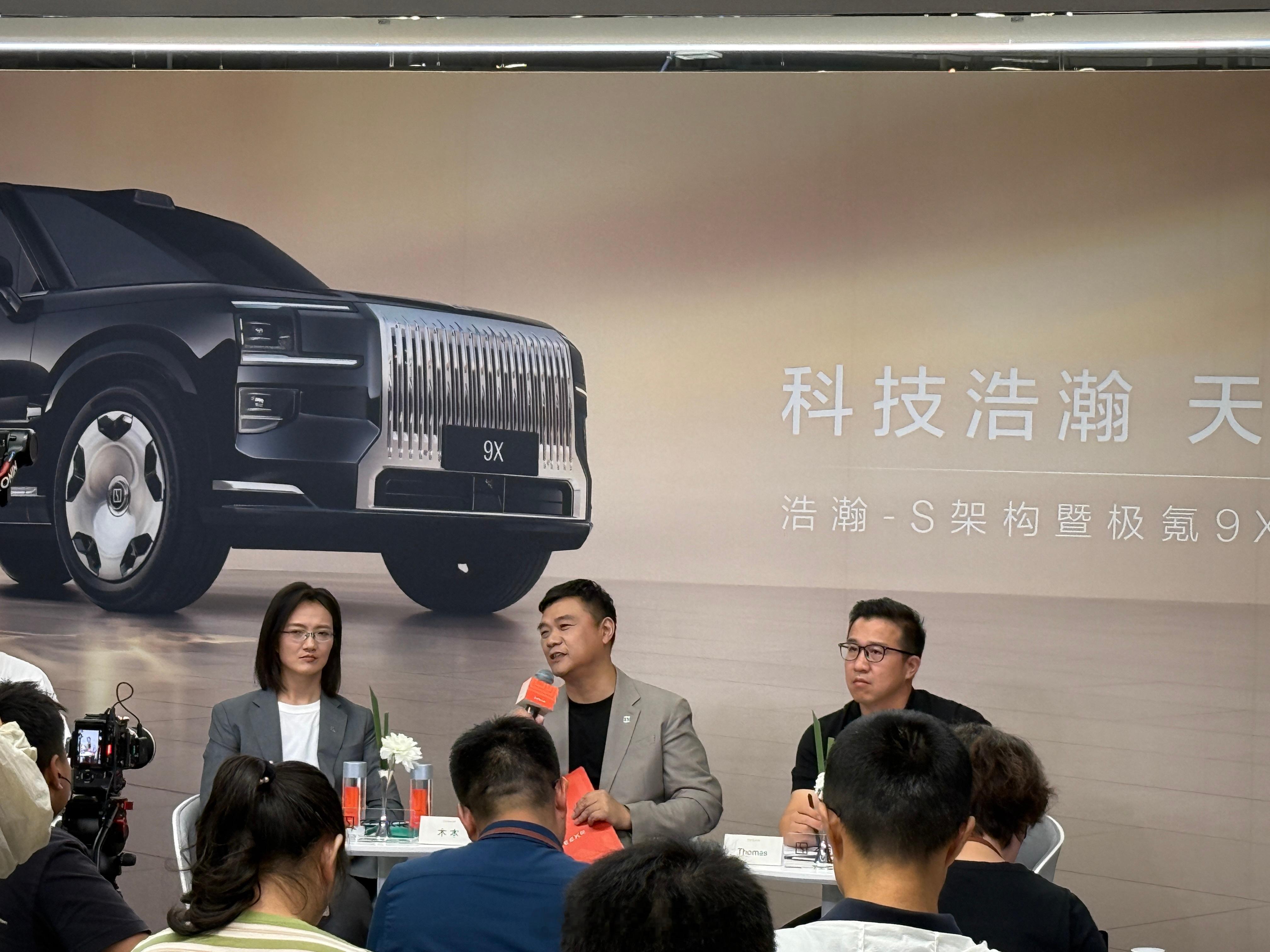 极氪专访间继续记录中我：极氪9X可能是极氪品牌甚至整个大吉利品牌历史上，越野能力