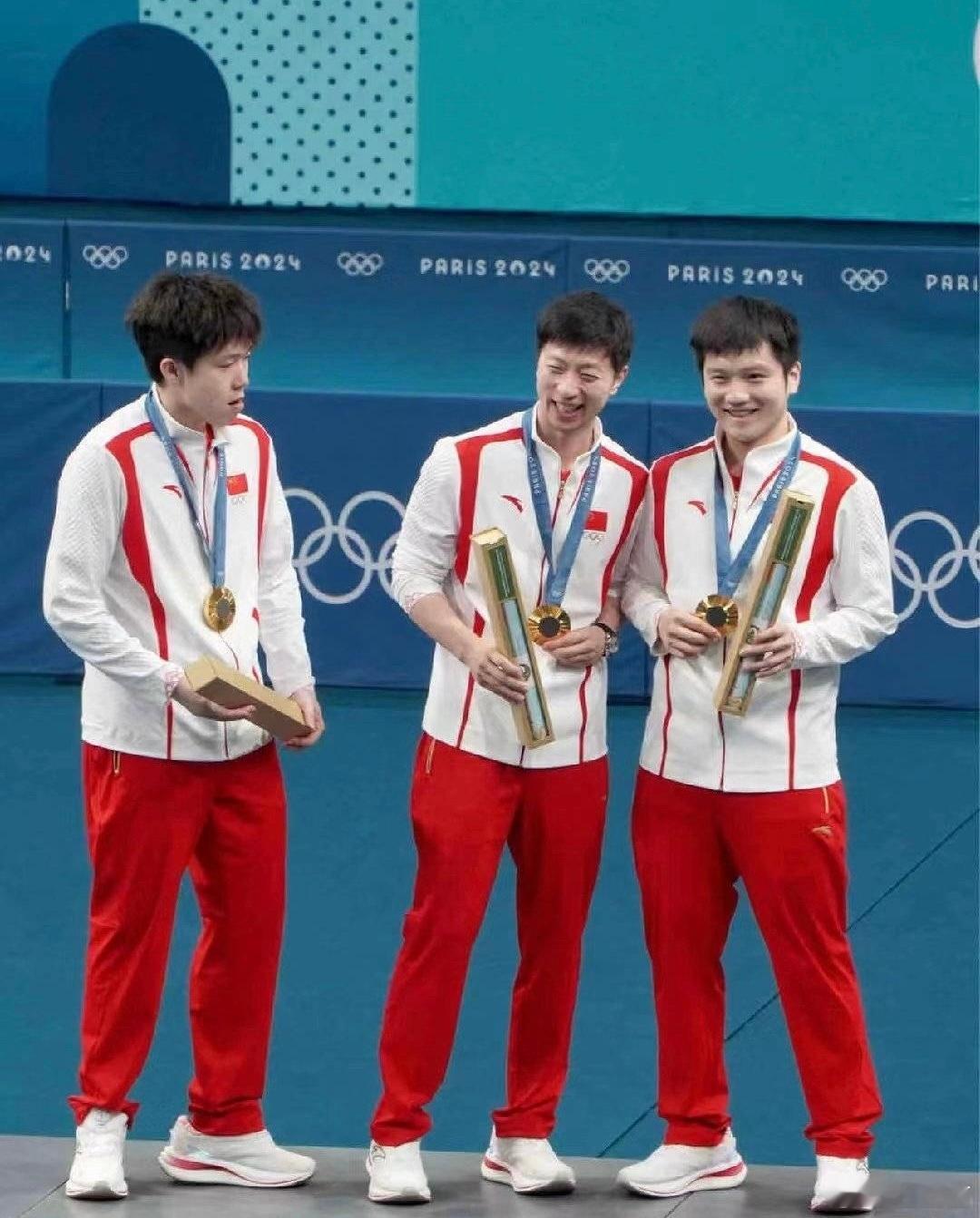 王楚钦的年度总结，巴黎奥运会男团冠军必然是浓墨重彩的一笔。 