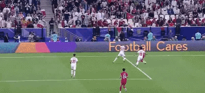 阿菲夫这球进了的话，约旦队的底裤都得输掉。[捂脸]从亚洲杯的小组赛开始，阿菲夫的