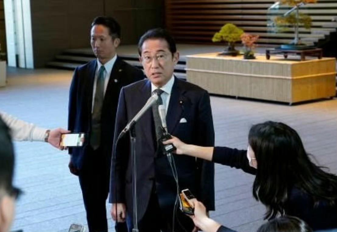 急讯！东京人事一拧弦，岸田文雄从前座换后座，接手“增长战略总部”！
 
据最新报