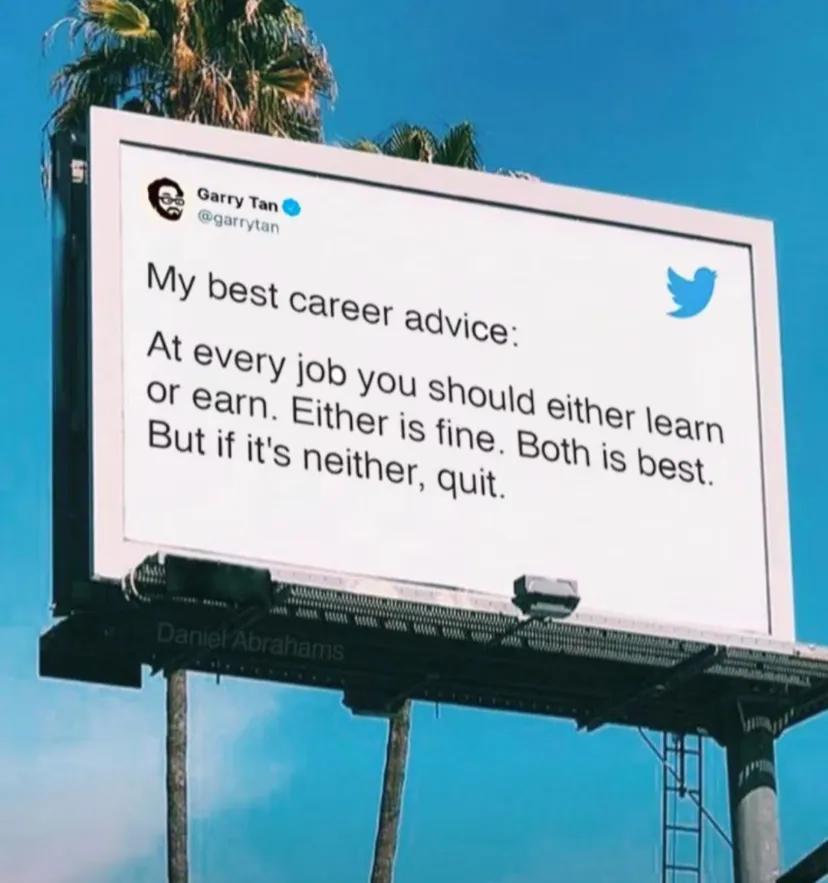 公司开始裁员了
我在的公司是做葡萄酒相关的，中小企业，周一刚到上班时间GM就临时